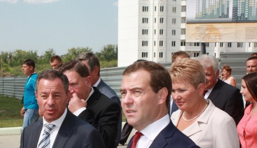 Дмитрий Медведев посетил жилой микрорайон в Курске, построенный на земельном участке Фонда «РЖС»!
