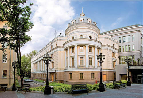 Представительский особняк на Волхонке обладает одной из лучших локаций в Москве!