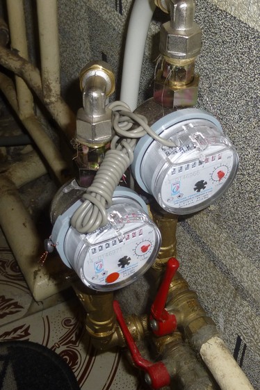 В Подмосковье выявлена мошенническая схема по поверке и замене счетчиков воды!