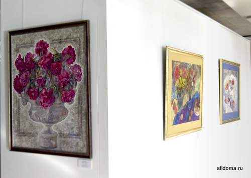 Подразделение банка Rietumu по работе с недвижимостью Apella намерено продолжать поддержку выставок и других тематических мероприятий, посвященных истории стилей и сегодняшнему дню прикладного искусства.