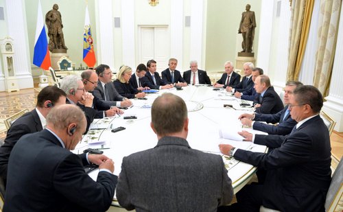 Компания «Сен-Гобен» приняла участие во встрече представителей французского бизнеса с Президентом России Владимиром Путиным!