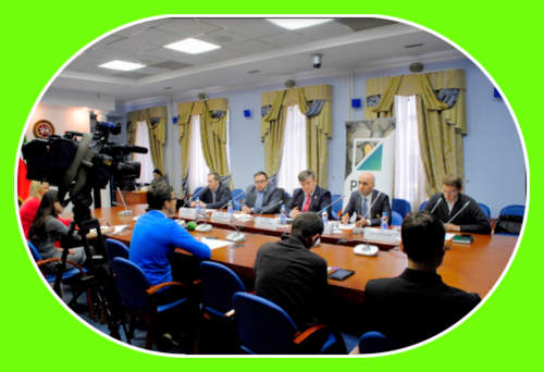Министерство торговли и промышленности РТ, компания ROCKWOOL и другие представители бизнеса обсудили тенденции и проблемы рынка стройматериалов в Татарстане!