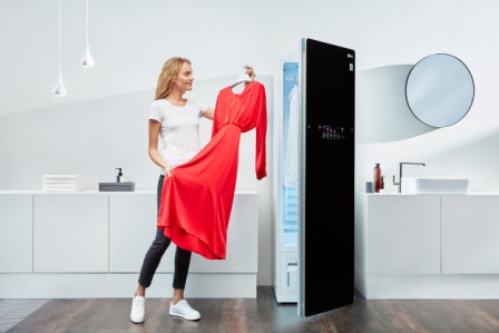 LG Styler – система ухода за одеждой при помощи пара: новые функции знакомых устройств в рекламной компании от LG Electronics! 