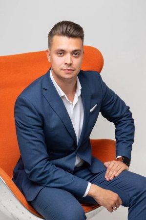 Антон Агапов, директор по развитию сети апарт-отелей YE'S