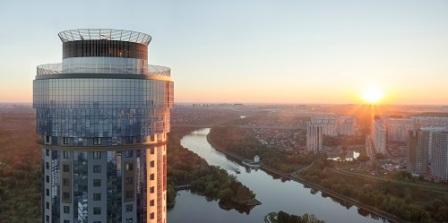 Девелоперская компания ОАО «Маяк» сообщает о старте продаж самых уникальных лотов в ЖК бизнес-класса «Маяк» – пентхаусов на 41 этаже круглой башни.