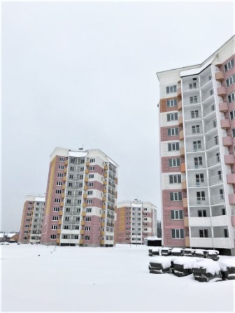 До конца года в новый жилой комплекс «Северное Сияние» на улице Вишневой переедут 179 человек. 