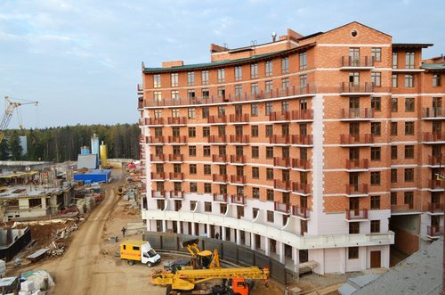 Компания UrbanGroup вводит в эксплуатацию первый дом в строящемся жилом комплексе «Опалиха О2» (Красногорск, микрорайон Опалиха, 10 км от МКАД). 