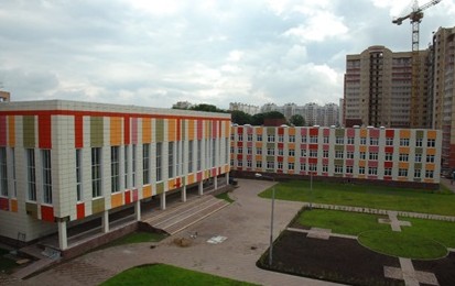 15 новых школ возведено в Московской области в 2015 году